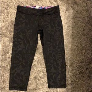 Ivivia Athletic Leggings